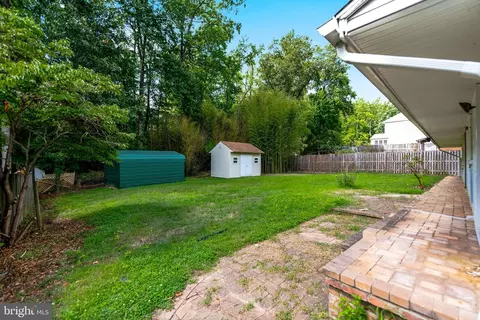 Exterior - 18724 Kerill Rd, Triangle, VA 22172 photo 3 of 6