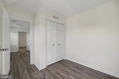 Entry Way - 11198 Privates Ct, Manassas, VA 20109 photo 10 of 11