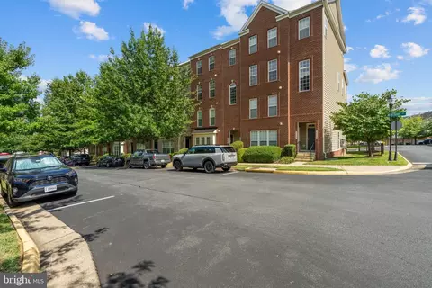15159 Kentshire Dr #473, Woodbridge, VA 22191