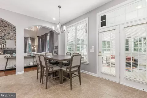 Dining - 5501 Evesham Ct, Woodbridge, VA 22192 photo 3 of 3