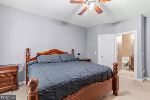 Bedroom - 5501 Evesham Ct, Woodbridge, VA 22192 photo 6 of 6