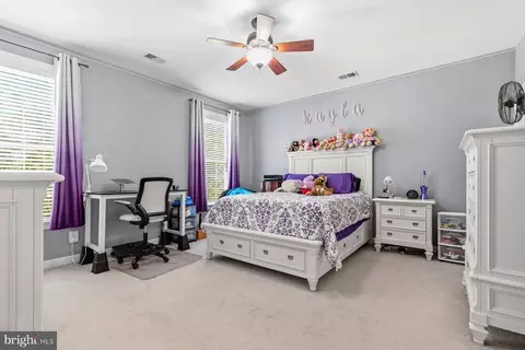 Bedroom - 5501 Evesham Ct, Woodbridge, VA 22192 photo 3 of 6