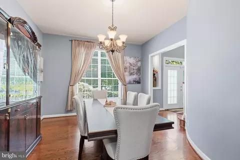 Dining - 5501 Evesham Ct, Woodbridge, VA 22192 photo 2 of 3