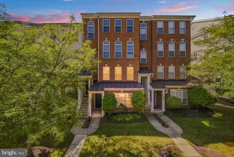 5023 Anchorstone Dr #5023, Woodbridge, VA 22192