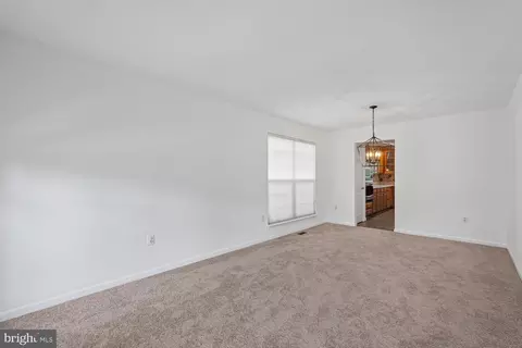 Entry Way - 8737 Hackney Dr, Bristow, VA 20136 photo 3 of 5