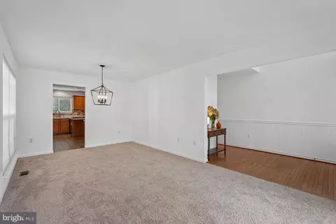 Living - 8737 Hackney Dr, Bristow, VA 20136 photo 1 of 10