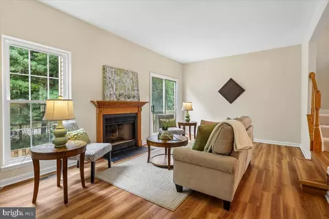 Living - 11293 Kessler Pl, Manassas, VA 20109 photo 3 of 3