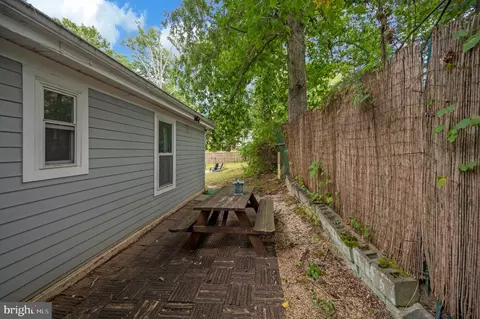 Exterior - 3932 Oakdale Cir, Triangle, VA 22172 photo 3 of 13
