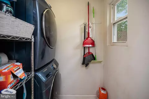 Other - 3932 Oakdale Cir, Triangle, VA 22172 photo 5 of 13