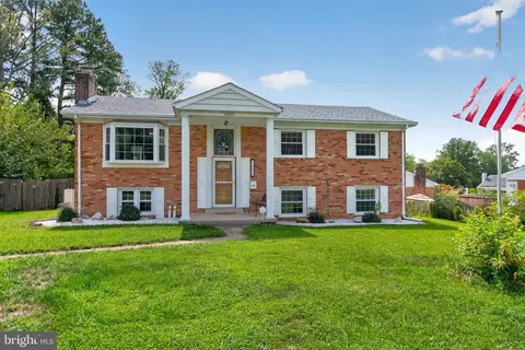 2903 Adams St, Woodbridge, VA 22193