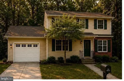 11974 Cotton Mill Dr, Woodbridge, VA 22192