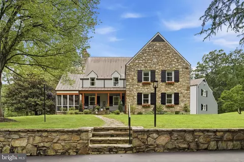 3204 Mountain Rd, Haymarket, VA 20169
