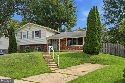 Exterior - 7603 Dublin Dr, Manassas, VA 20109 photo 2 of 4