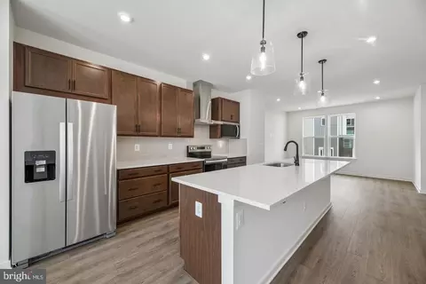 18022 Alicia Ave, Dumfries, VA 22026