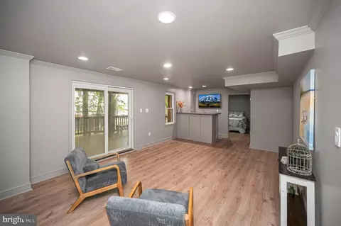 Living - 4204 Avon Dr, Dumfries, VA 22025 photo 8 of 8