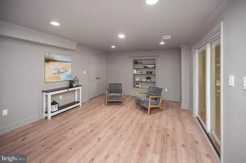 Living - 4204 Avon Dr, Dumfries, VA 22025 photo 7 of 8