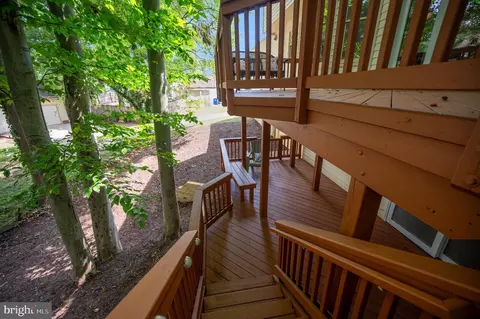 Exterior - 4204 Avon Dr, Dumfries, VA 22025 photo 2 of 10