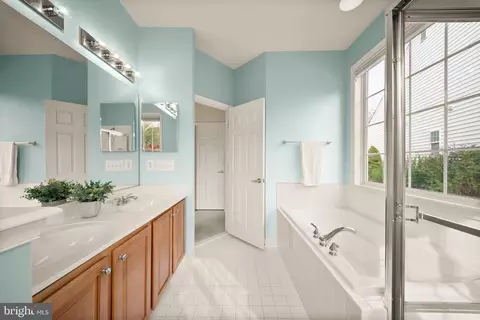 Entry Way - 13217 Triple Crown Loop, Gainesville, VA 20155 photo 2 of 5