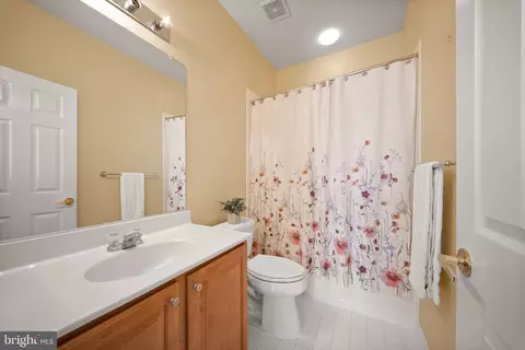Bath - 13217 Triple Crown Loop, Gainesville, VA 20155 photo 3 of 4
