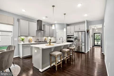 6295 Virginia Bluebell Ln, Haymarket, VA 20169