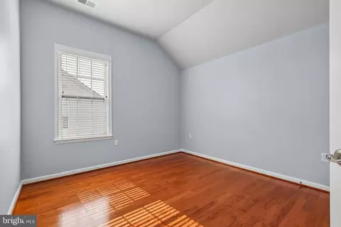 Bedroom - 6821 Hampton Bay Ln, Gainesville, VA 20155 photo 1 of 2