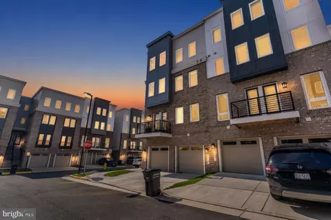 15503 Smoke Box Way, Woodbridge, VA 22191