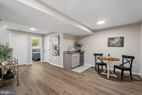 Entry Way - 15769 Viewpoint Cir, Dumfries, VA 22025 photo 1 of 2