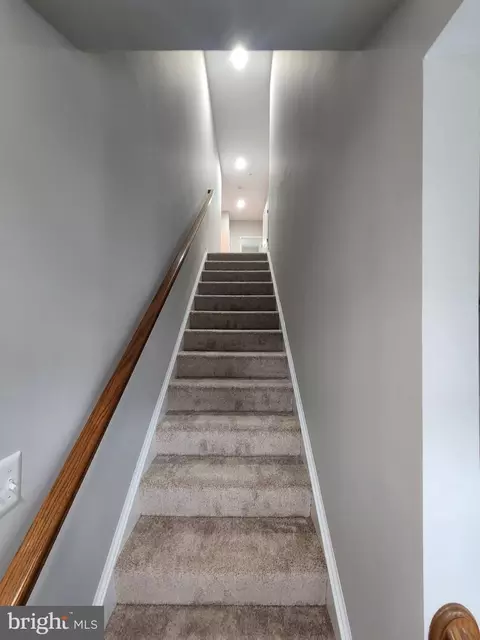 Entry Way - 7744 Cedar Branch Dr, Gainesville, VA 20155 photo 2 of 2