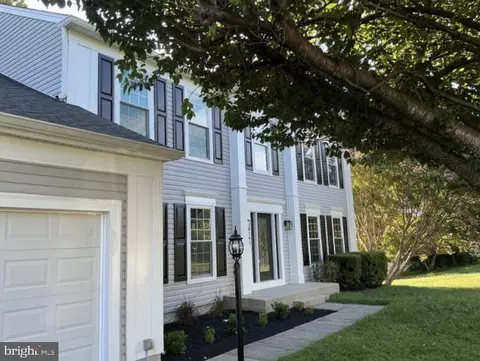 13181 Oak Farm Dr, Woodbridge, VA 22192