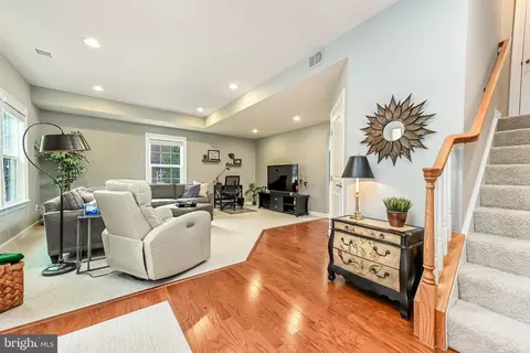 Entry Way - 7868 Culloden Crest Ln, Gainesville, VA 20155 photo 1 of 5