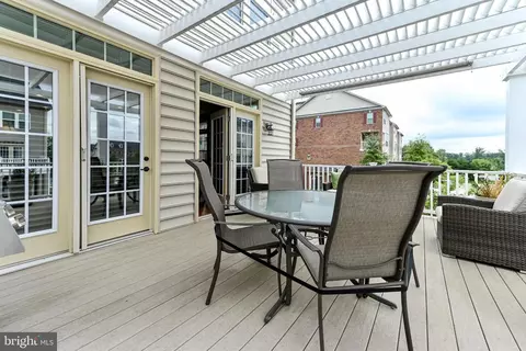 Exterior - 7868 Culloden Crest Ln, Gainesville, VA 20155 photo 6 of 9