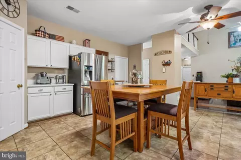 Kitchen - 2900 Nicely Ct, Dumfries, VA 22026 photo 2 of 3