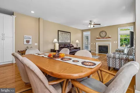 Dining - 12840 Dunbarton Dr, Bristow, VA 20136 photo 5 of 5
