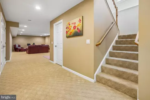 Entry Way - 12840 Dunbarton Dr, Bristow, VA 20136 photo 2 of 2