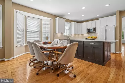Kitchen - 12840 Dunbarton Dr, Bristow, VA 20136 photo 9 of 9