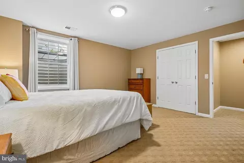Bedroom - 12840 Dunbarton Dr, Bristow, VA 20136 photo 10 of 10