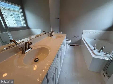Entry Way - 4029 Lunar Eclipse Dr, Dumfries, VA 22025 photo 1 of 3