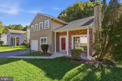 5807 Portland Dr, Woodbridge, VA 22193