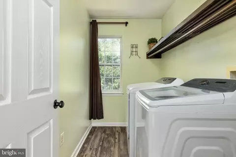 Other - 13107 Bigleaf Maple Ct, Gainesville, VA 20155 photo 5 of 10