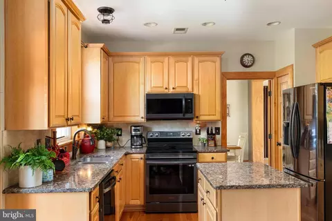 Kitchen - 13107 Bigleaf Maple Ct, Gainesville, VA 20155 photo 1 of 3
