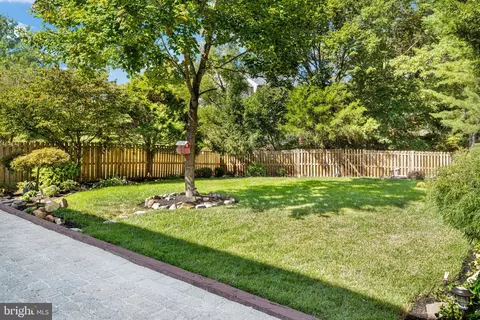 Exterior - 13107 Bigleaf Maple Ct, Gainesville, VA 20155 photo 4 of 14