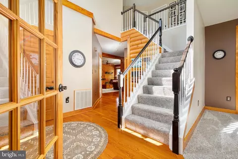 Entry Way - 13107 Bigleaf Maple Ct, Gainesville, VA 20155 photo 1 of 2