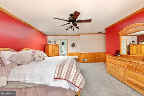 Bedroom - 13107 Bigleaf Maple Ct, Gainesville, VA 20155 photo 2 of 5