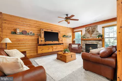 Other - 13107 Bigleaf Maple Ct, Gainesville, VA 20155 photo 2 of 10