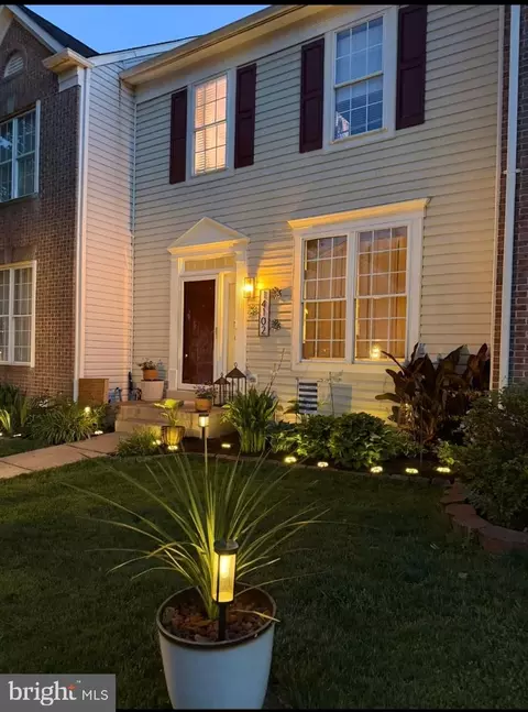 14102 Madrigal Dr, Woodbridge, VA 22193