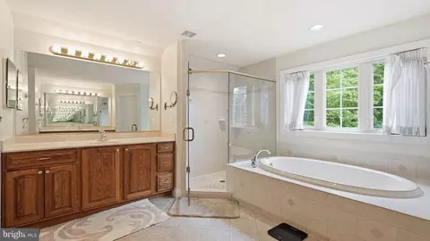 Bath - 13301 Dumfries Rd, Manassas, VA 20112 photo 3 of 5