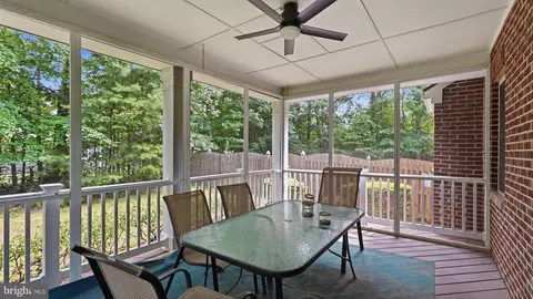 Exterior - 13301 Dumfries Rd, Manassas, VA 20112 photo 4 of 5