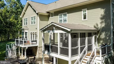 Exterior - 14508 Moss Ledge Ct, Gainesville, VA 20155 photo 17 of 21