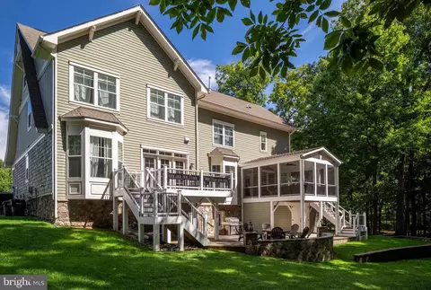 Exterior - 14508 Moss Ledge Ct, Gainesville, VA 20155 photo 3 of 21