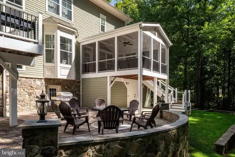 Exterior - 14508 Moss Ledge Ct, Gainesville, VA 20155 photo 6 of 21
